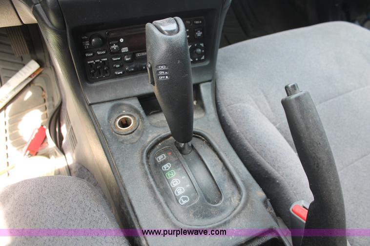 image for item D8030 1999 Dodge Avenger