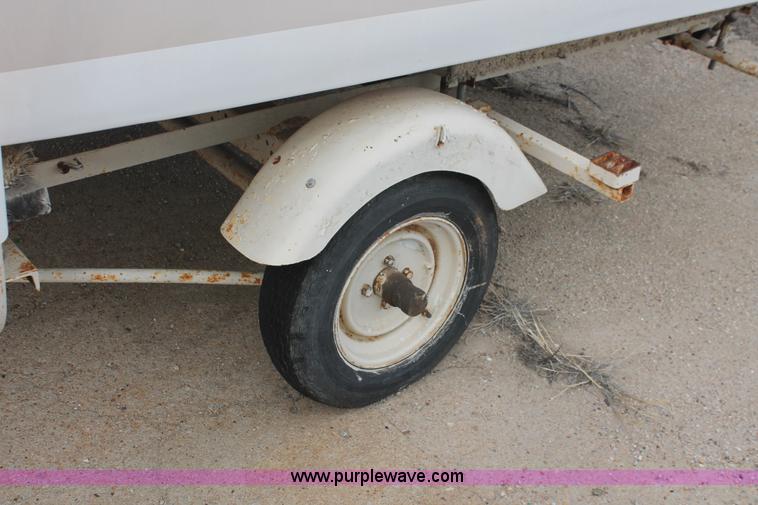 image for item D8031 Larson Lapline 18' boat