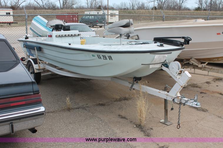 image for item D8032 Boat