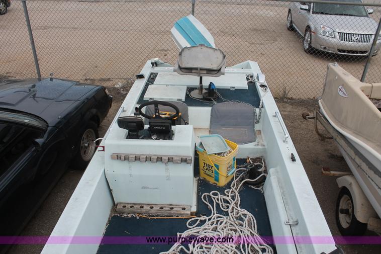 image for item D8032 Boat