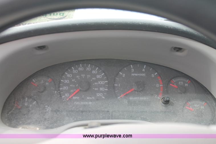 image for item D8033 2000 Ford Mustang