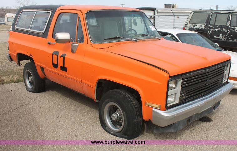 image for item D8035 1983 Chevrolet K5 Blazer SUV