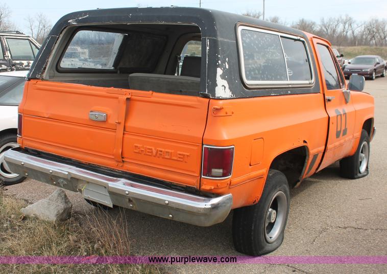 image for item D8035 1983 Chevrolet K5 Blazer SUV