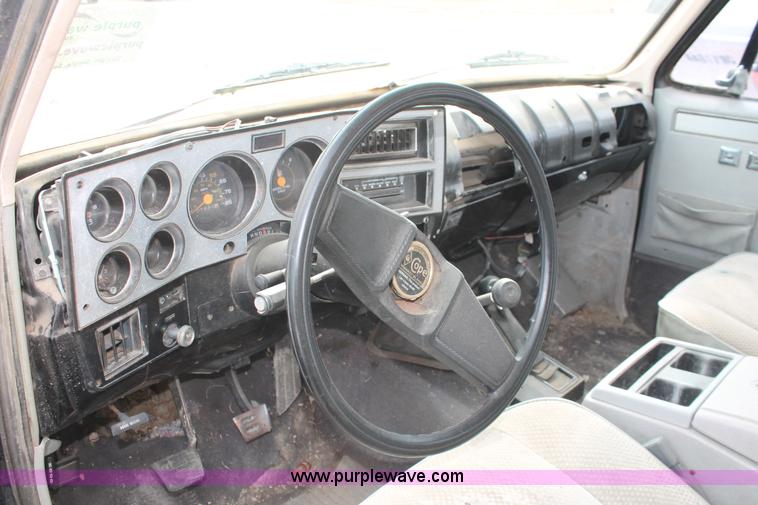 image for item D8035 1983 Chevrolet K5 Blazer SUV