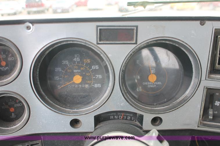 image for item D8035 1983 Chevrolet K5 Blazer SUV