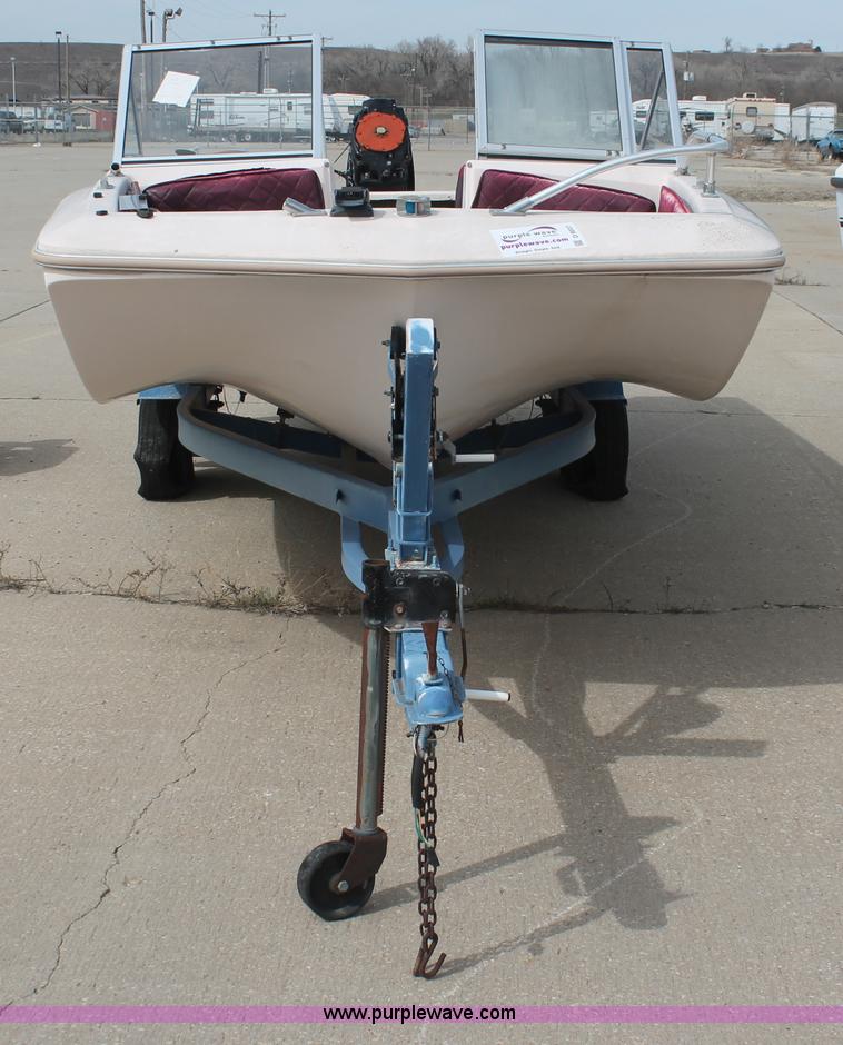 image for item D8037 Galaxy 16' boat