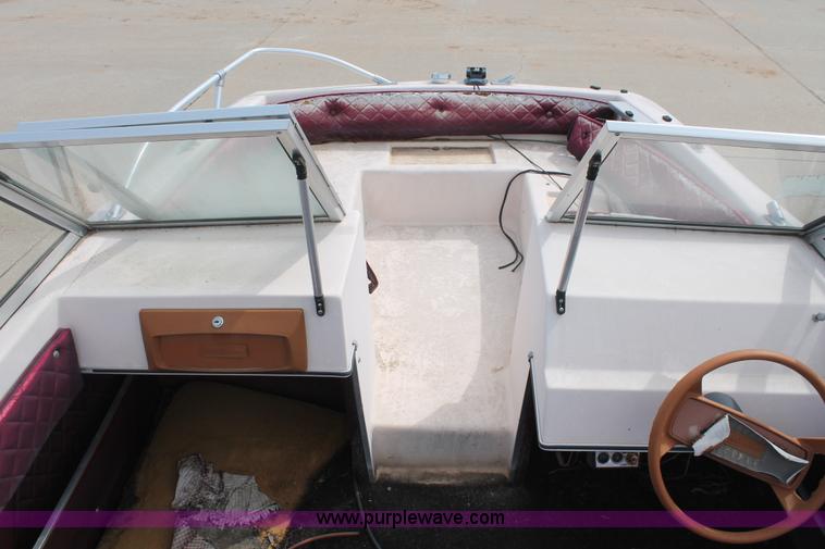 image for item D8037 Galaxy 16' boat