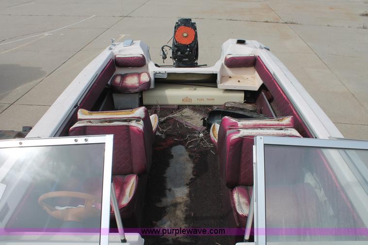 image for item D8037 Galaxy 16' boat