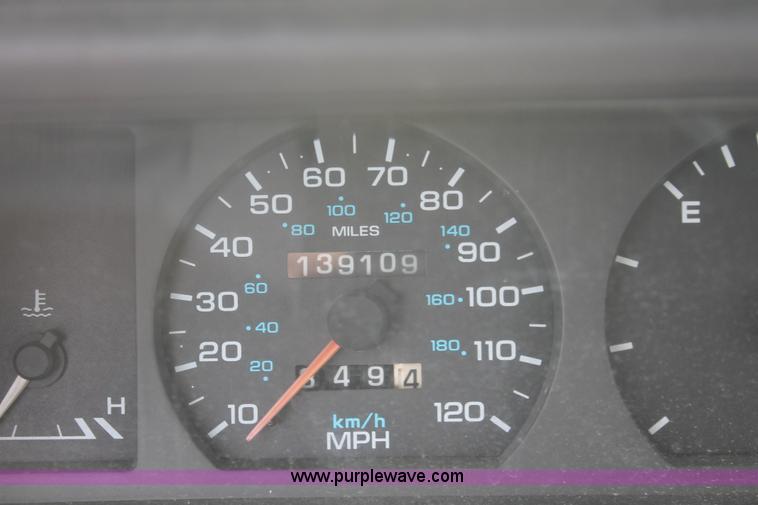 image for item D8039 1993 Plymouth Acclaim