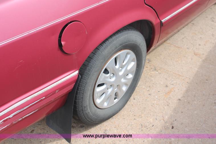 image for item D8039 1993 Plymouth Acclaim