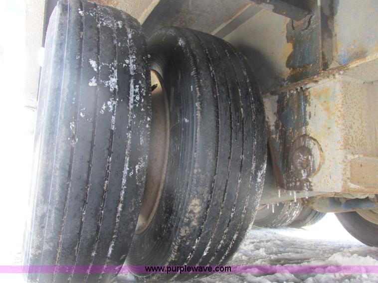 image for item A8507 2005 Ledwell trailer