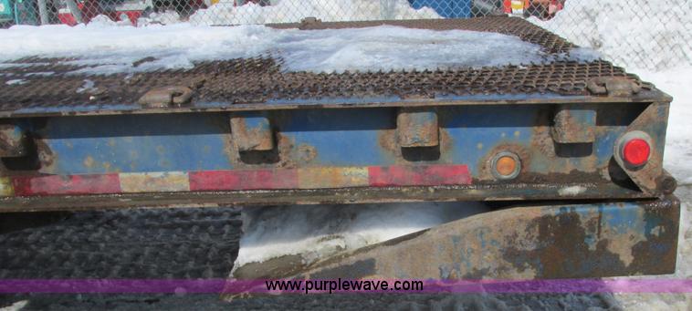 image for item A8507 2005 Ledwell trailer