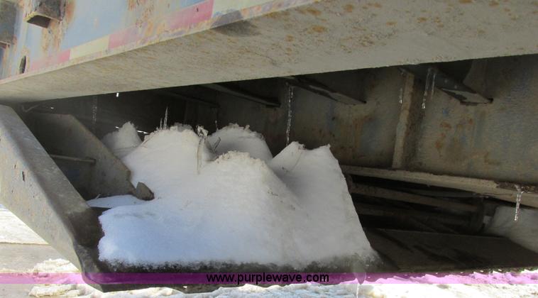 image for item A8507 2005 Ledwell trailer