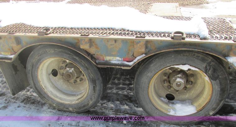image for item A8507 2005 Ledwell trailer