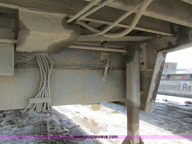 image for item A8507 2005 Ledwell trailer