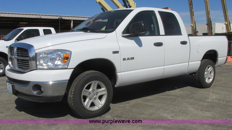 image for item AB9418 2008 Dodge Ram 1500 Big Horn Quad Cab pickup truck