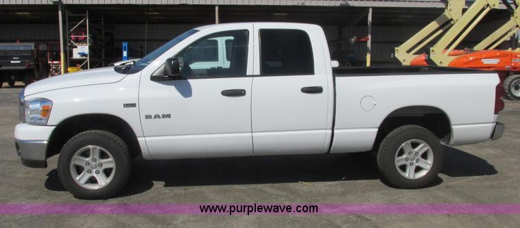 image for item AB9418 2008 Dodge Ram 1500 Big Horn Quad Cab pickup truck