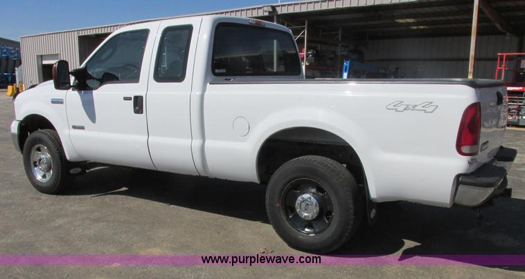 image for item AB9419 2006 Ford F250 XLT Super Duty SuperCab pickup truck