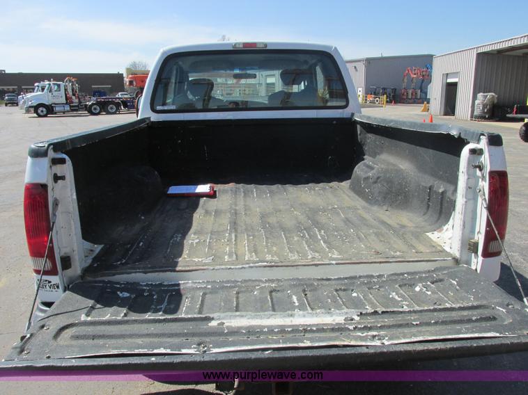 image for item AB9419 2006 Ford F250 XLT Super Duty SuperCab pickup truck