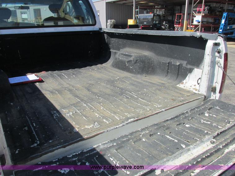 image for item AB9419 2006 Ford F250 XLT Super Duty SuperCab pickup truck