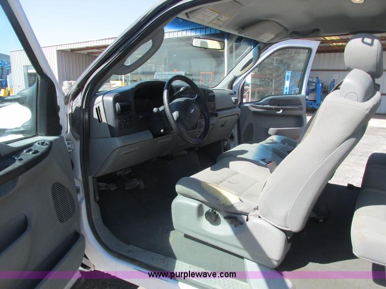 image for item AB9419 2006 Ford F250 XLT Super Duty SuperCab pickup truck