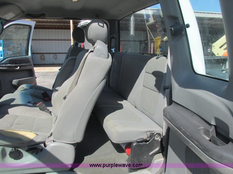 image for item AB9419 2006 Ford F250 XLT Super Duty SuperCab pickup truck