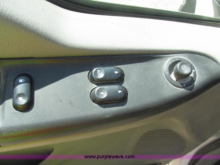 image for item AB9419 2006 Ford F250 XLT Super Duty SuperCab pickup truck