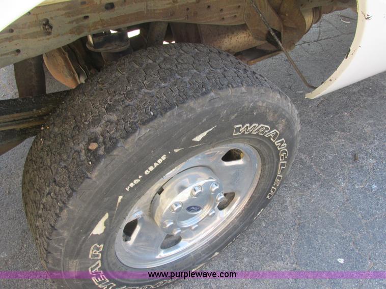 image for item AB9419 2006 Ford F250 XLT Super Duty SuperCab pickup truck