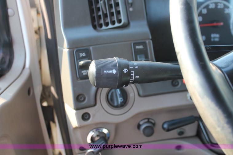 image for item E2917 2006 Sterling LT9500 semi truck