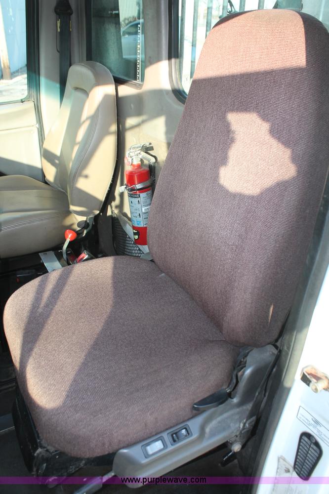 image for item E2917 2006 Sterling LT9500 semi truck