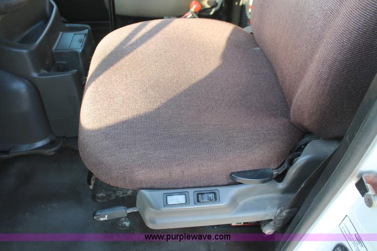 image for item E2917 2006 Sterling LT9500 semi truck