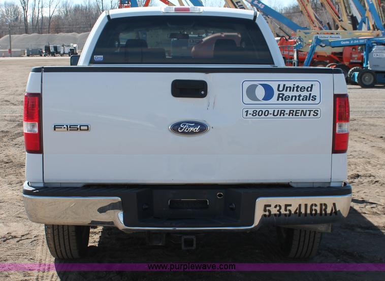 image for item E3270 2005 Ford F150 XLT SuperCab pickup truck