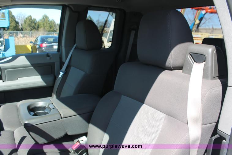 image for item E3270 2005 Ford F150 XLT SuperCab pickup truck