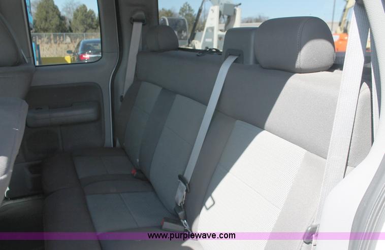 image for item E3270 2005 Ford F150 XLT SuperCab pickup truck