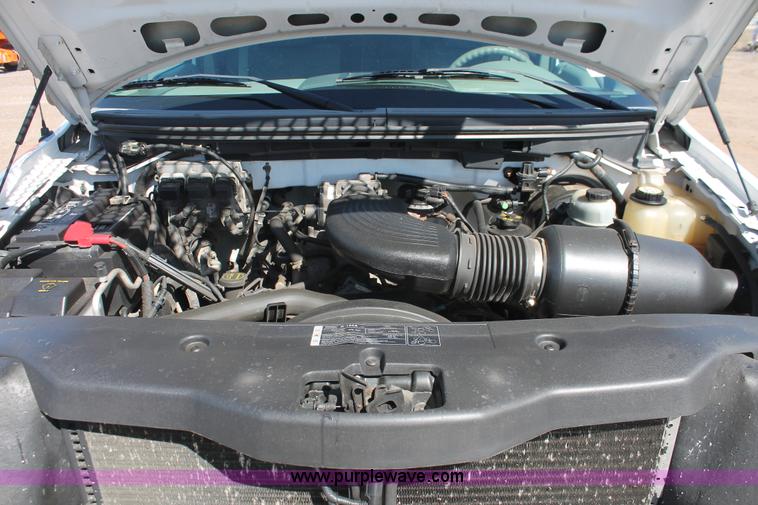 image for item E3270 2005 Ford F150 XLT SuperCab pickup truck