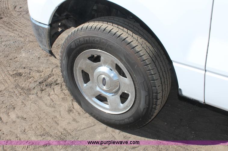 image for item E3270 2005 Ford F150 XLT SuperCab pickup truck