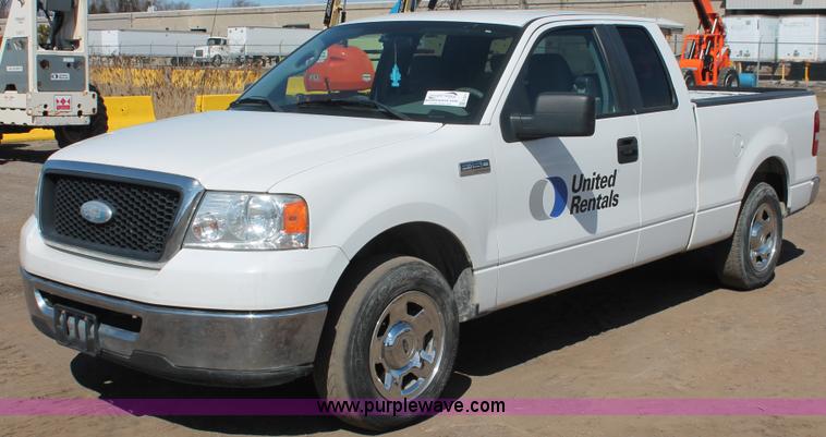 image for item E3271 2007 Ford F150 XLT SuperCab pickup truck