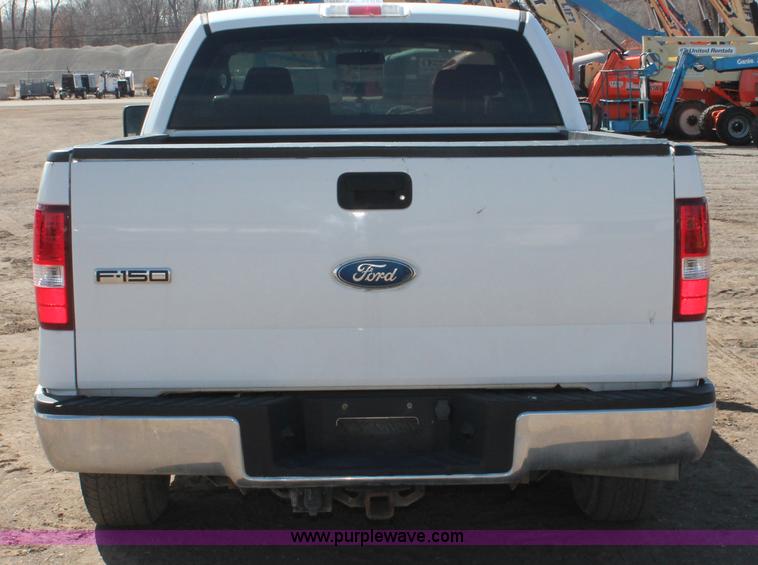 image for item E3271 2007 Ford F150 XLT SuperCab pickup truck