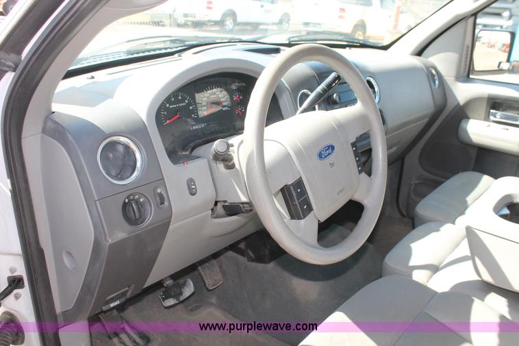image for item E3271 2007 Ford F150 XLT SuperCab pickup truck