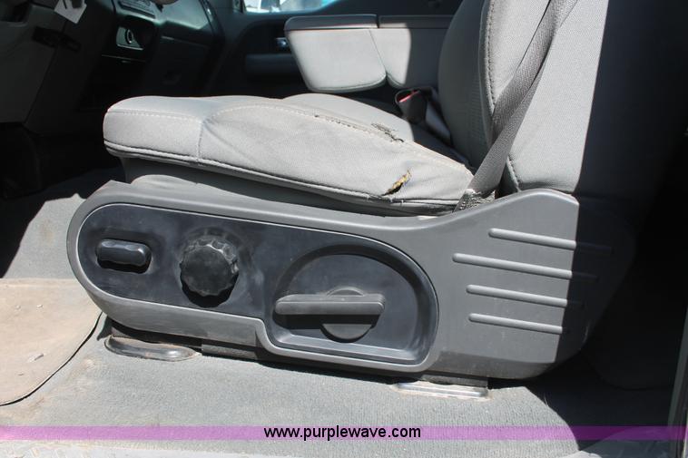 image for item E3271 2007 Ford F150 XLT SuperCab pickup truck