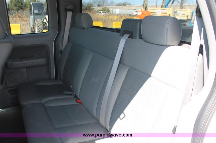 image for item E3271 2007 Ford F150 XLT SuperCab pickup truck