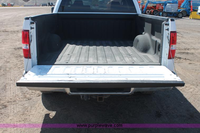 image for item E3271 2007 Ford F150 XLT SuperCab pickup truck