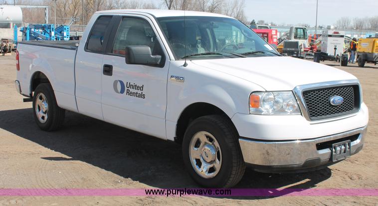 image for item E3272 2007 Ford F150 XLT SuperCab pickup truck