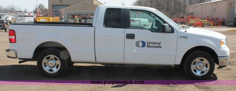 image for item E3272 2007 Ford F150 XLT SuperCab pickup truck