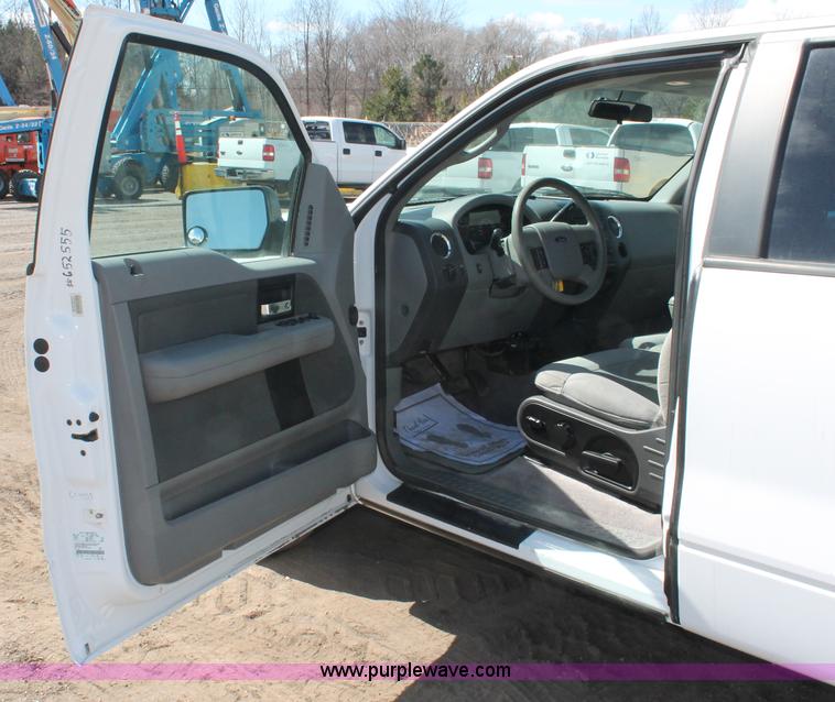 image for item E3272 2007 Ford F150 XLT SuperCab pickup truck