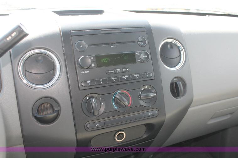 image for item E3272 2007 Ford F150 XLT SuperCab pickup truck