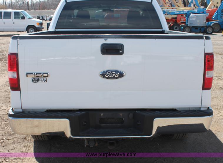 image for item E3272 2007 Ford F150 XLT SuperCab pickup truck