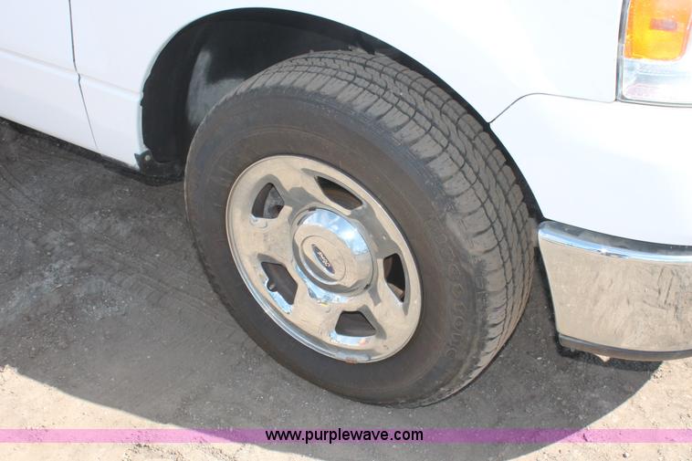 image for item E3272 2007 Ford F150 XLT SuperCab pickup truck