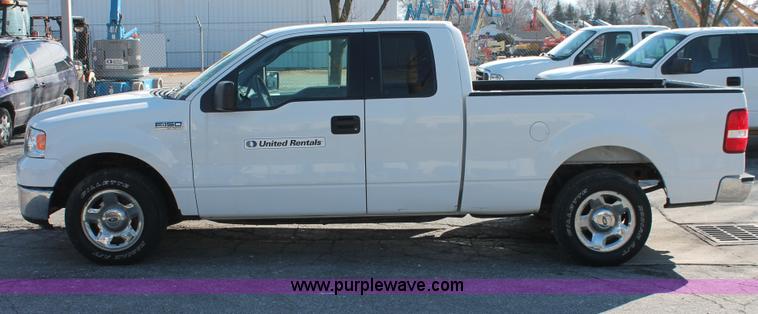 image for item E3275 2006 Ford F150 XLT SuperCab pickup truck
