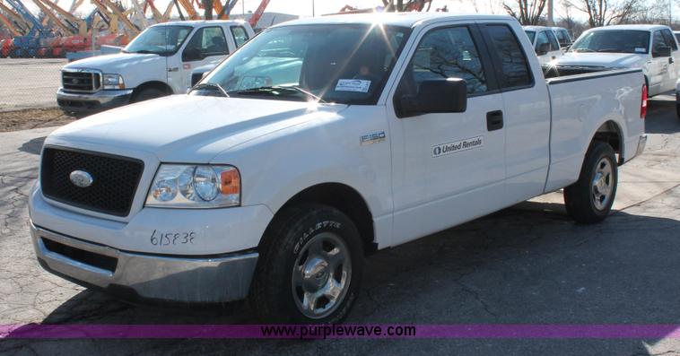 image for item E3275 2006 Ford F150 XLT SuperCab pickup truck